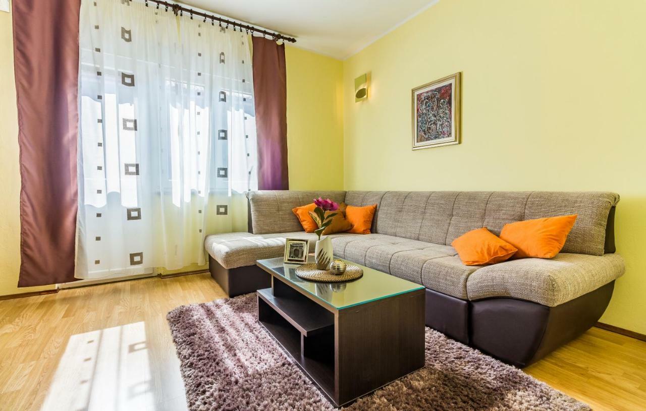 Pula Apartment Extérieur photo